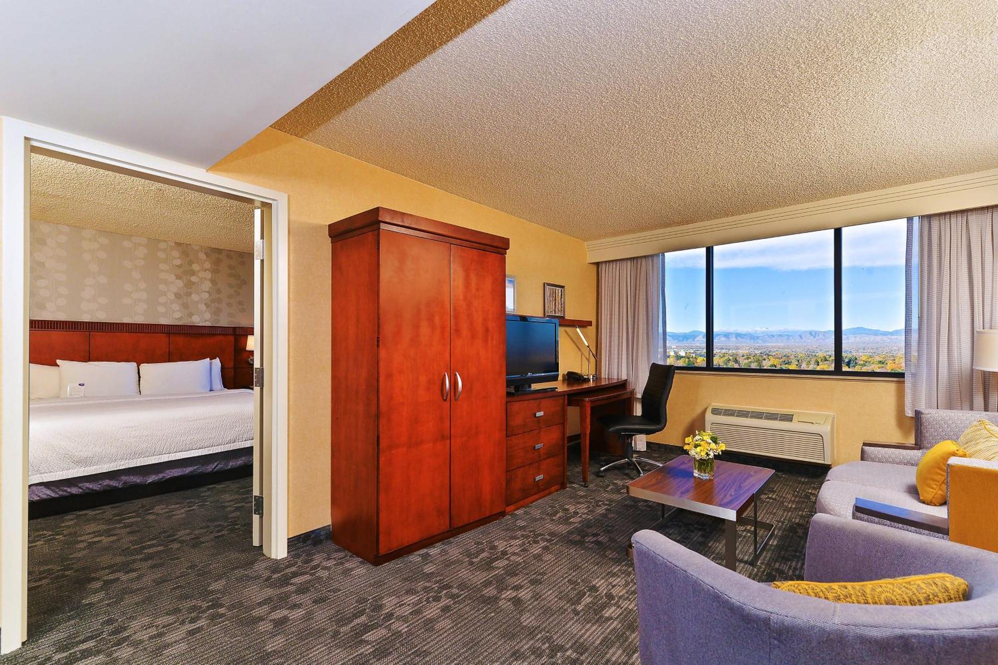 Courtyard By Marriott Denver Cherry Creek Екстериор снимка