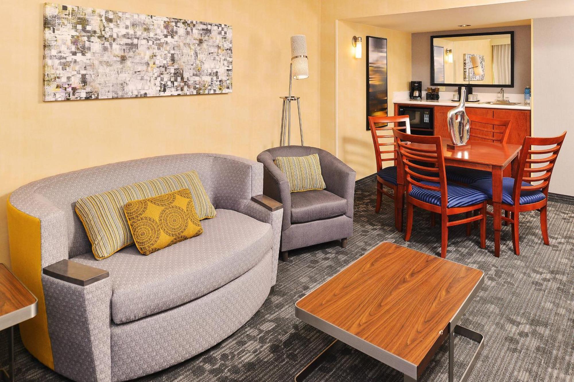 Courtyard By Marriott Denver Cherry Creek Екстериор снимка