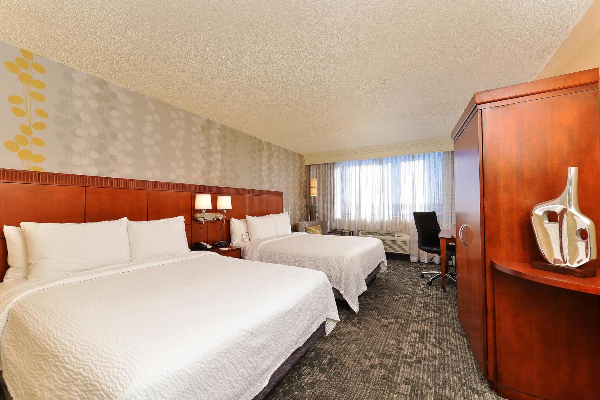 Courtyard By Marriott Denver Cherry Creek Екстериор снимка